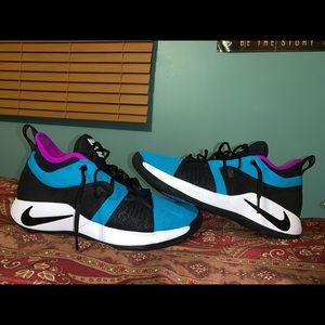 Nike PG 2s